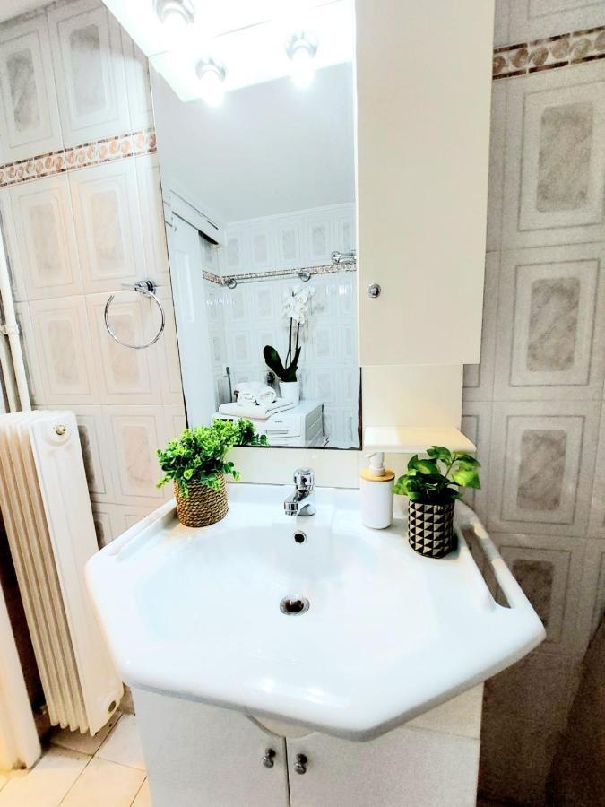 Lovely Equipped Apartment In Kallithea 아테네 외부 사진